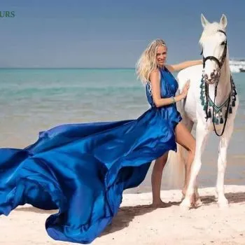 Reiten mit Schwimmen im Meer