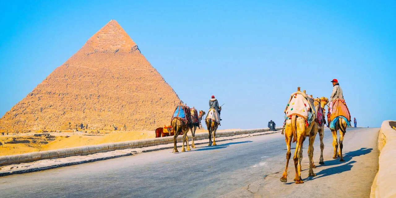 Cairo Day Tour from Hurghada by Bus